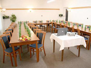 Hotel Tuchlovice Kültér fotó